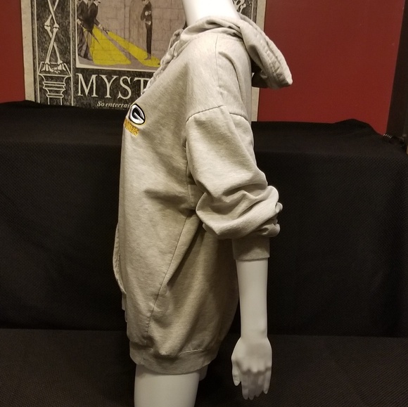 Green Bay Packers sweatshirt - Picture 2 of 4